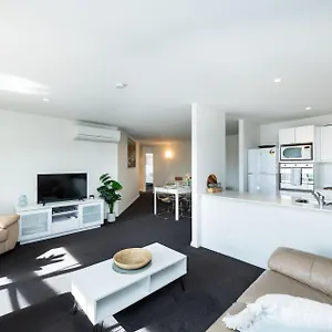 Griffin 180 Kingston Act , Canberra Australia